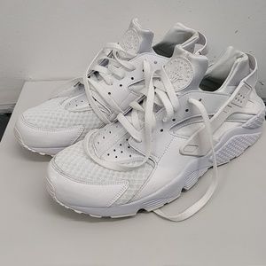 Brand New Nike Huarache Mens Sneakers All White